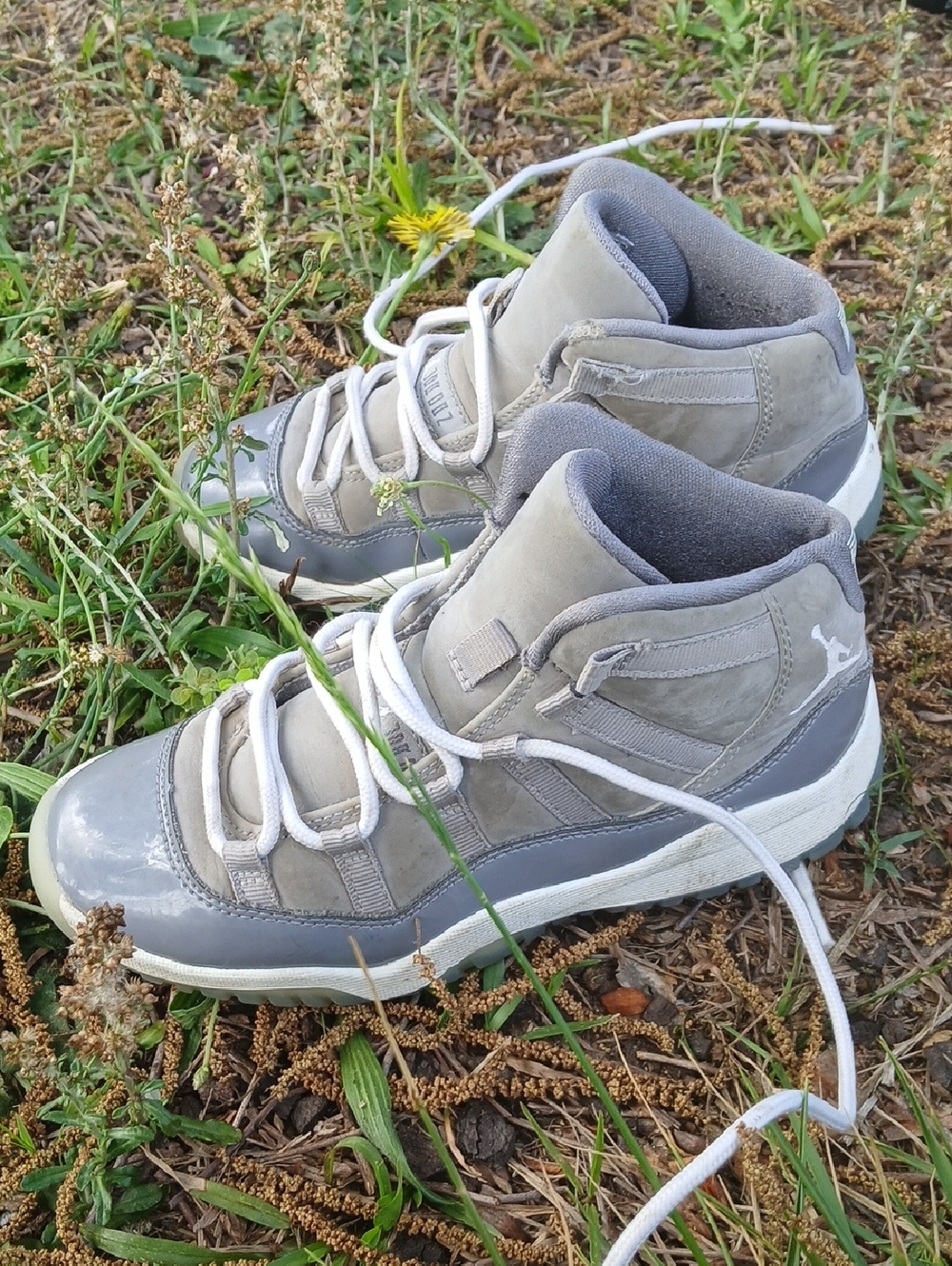 Kids Grey High-Top Sneakers - Classic Basketball Style